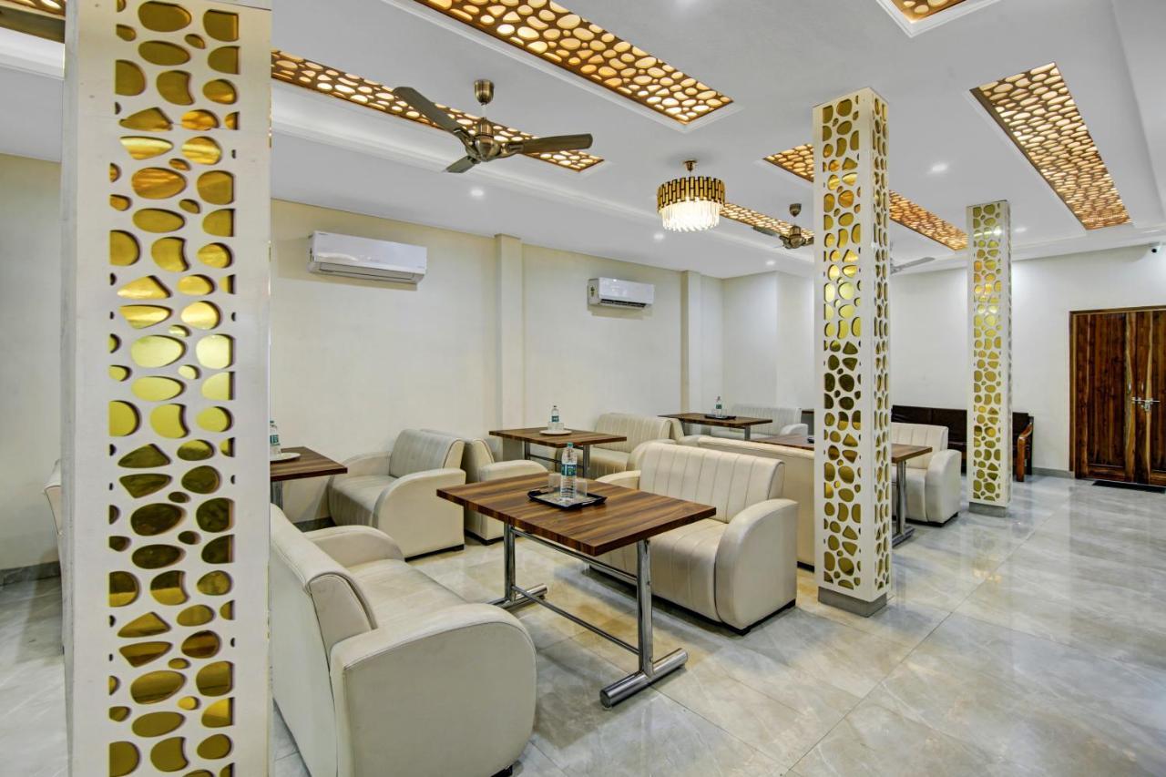 Отель Treebo Royal Salute, Zirakpur Экстерьер фото